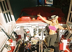 41 Apache Fuel Tanks-41mmlucy5.jpg