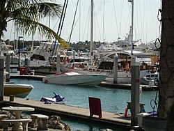 41 Apache Question!!!-miami-boat-show-2007-064-large-.jpg