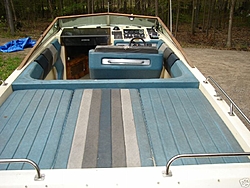 Stinger 260 question-cockpitsundeck.jpg