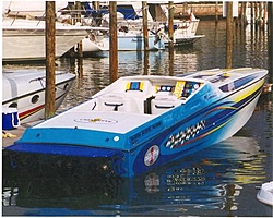 Difference between a 38 Flat Deck and a 38 Top Gun-sixpack.jpg
