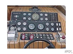 Difference between a 38 Flat Deck and a 38 Top Gun-38flatdeckcigdash.jpg
