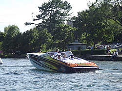 Cigarette TOP GUN on Winnipesaukee-dscf0563.jpg