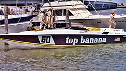 bimini top on cigarette boats-b01-8-.jpg