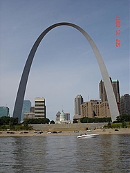 St. Louis riverfront run-arch.jpg