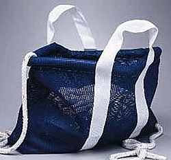 382 Anchor Stowage-anchorbag.jpg