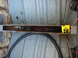 ? on the center stringer-rot2.jpg