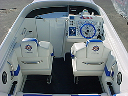 looking to buy 35-42ft fountain now..95'-00'.-cockpit-view-rear.jpg