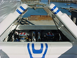 looking to buy 35-42ft fountain now..95'-00'.-engine-hatch-view.jpg