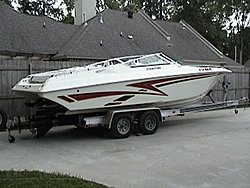 Pics of my new (to me) Fountain 27 Fever-profilerear.jpg