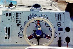 instrument panel-helm2.jpg