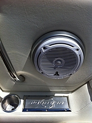 Another "logo light, speaker replacement" thread-step-plate.jpg