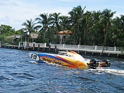 Floating Reporter-10/10/04-Deerfield Beach Race-img_4551.jpg