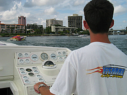 Floating Reporter-10/10/04-Deerfield Beach Race-img_4784.jpg