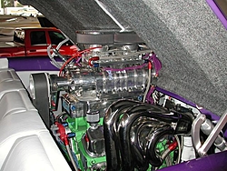 SEMA 2004 Pictures - Here They Are!-ultra-27-shadow-632-cu-engine.jpg