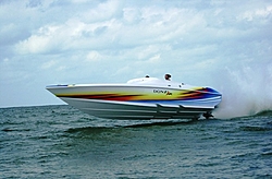 Donzi's New 35ZR (Running)-35zxr-small.jpg