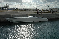 platinum 39 v- anyone see it at key west?-platnium.jpg