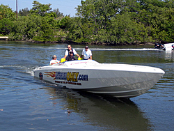 Floating Reporter-4/30/05-Air &amp; Sea Show Part 1-img_1209.jpg