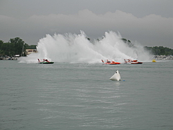 Gold Cup Hydro Action 7/16-gold-cup-006.jpg