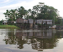 Whats the Tide in your area? 53 Foot??-amazon%2520homes%2520near%2520anori%2520brazil.jpg