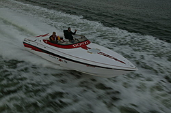 Formula 292 VS Donzi 28 ZX-franks-boat.jpg