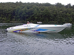 32' Sunsation vs 32'/33' Active Thunder-pdr_0658rick.jpg