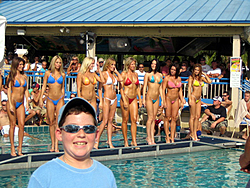 Floating Reporter-9/25/05-SHOOTER'S HOT BOD PICS!!-img_2389.jpg