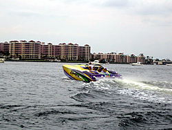 Floating Reporter-12/18/05-Another Boating Day-img_2817.jpg