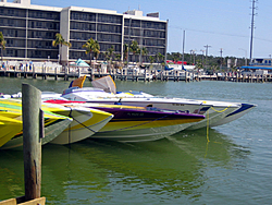 Floating Reporter-2/26/05-Miami Boat Show Poker Run &amp; Shooters Hot Bod Contest-img_3064.jpg