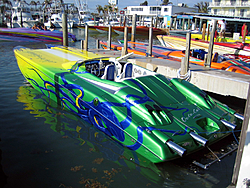 Floating Reporter-2/26/05-Miami Boat Show Poker Run &amp; Shooters Hot Bod Contest-img_3088.jpg