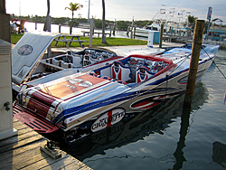 Floating Reporter-2/26/05-Miami Boat Show Poker Run &amp; Shooters Hot Bod Contest-img_3101.jpg