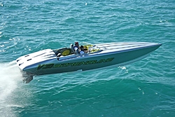 ADRENALINE V-30 Debuts at the Miami Boat Show Poker Run-adrenaline-v-30-04-.jpg
