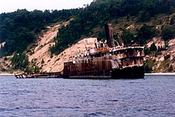 Spookiest thing you have seen while boating-wreck-manitou-island.jpg