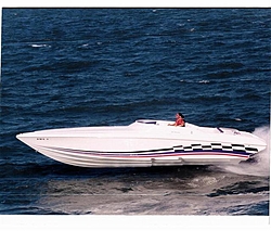 Stepped Hull Vs Straight Hull-copy-boat-leopa-run-2002-003-small-.jpg