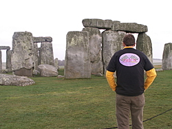 TRICK does ... Stonehenge-london-825.jpg