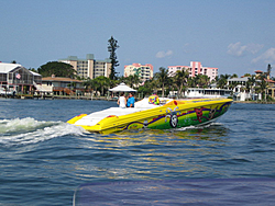 Floating Reporter-5/7/06-Fort Myers Poker Run Pics!!-img_3503.jpg