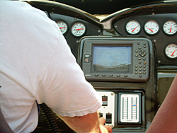 Floating Reporter-6/12/06-Jacksonville Poker Run!!-xxxcockpit.jpg