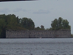 Fall Fun Run on Lake Champlain September 2nd 2006-fort2.jpg