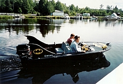 Wicked Batman MTI in Miami-batboatbayliner.jpg