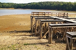 is lake lanier really  this low?-capt_13c800a9cdcc74412ec7309efbba7965.jpg