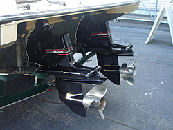 Chapparell 2850 Twin 350's-drives.jpg