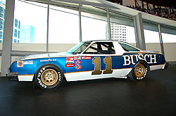 Nascar Hof-4566270431_900af88084_b.jpg