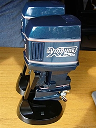 Desktop Evinrude V8 bad boys-p1020816-medium-.jpg