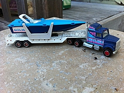 Circa late 80's &quot;hotwheel/matchbox&quot; semi truck w/offshore boat...-miami-truck3.jpg
