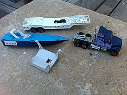 Circa late 80's &quot;hotwheel/matchbox&quot; semi truck w/offshore boat...-miami-truck2.jpg