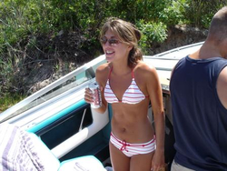 Boater Girl of the Day-barb.bmp
