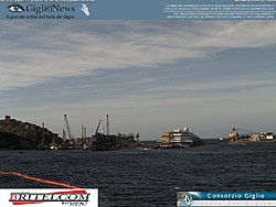 Cruise ship runs aground-isoladelgiglio_traghetto.jpg