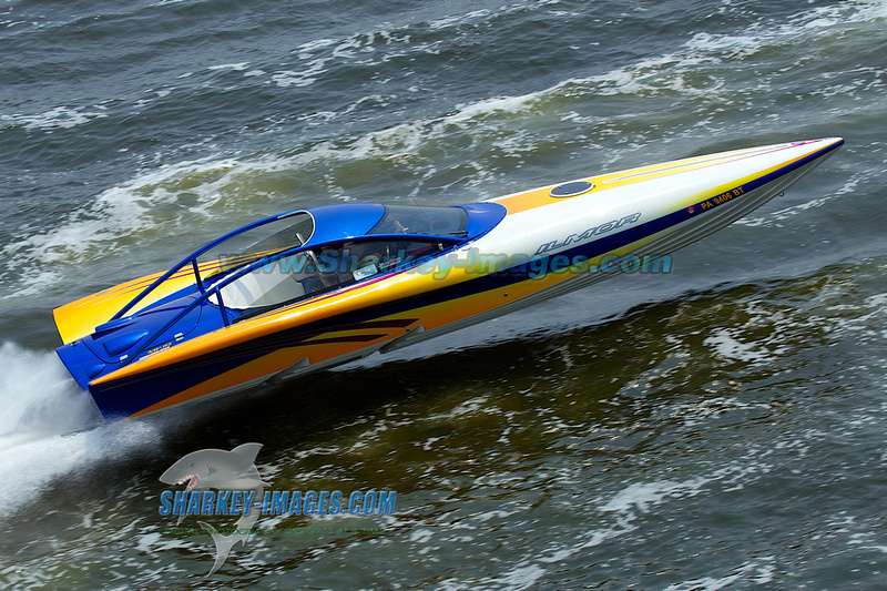 what's the latest trend in boat paint schemes? - page 6