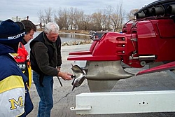 One last run on Lake Michigan with Nauti Kitty (many more Pics)-changing-props.jpg