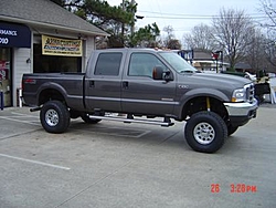 It's finally here.  My brand new 2004 F250-dsc00189.jpg