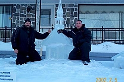 boatme, these are real ice sculpture's-ice-church-st-come.jpg